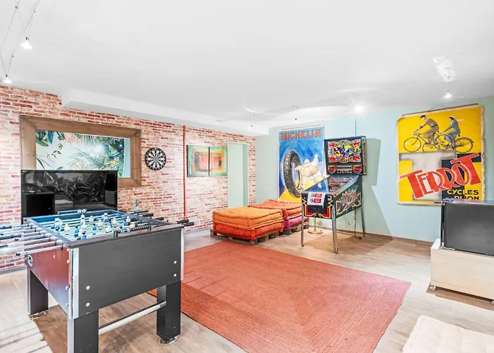 아파트 Jeanne D'arc Loft Montagne By Interhome 크란스몬타나